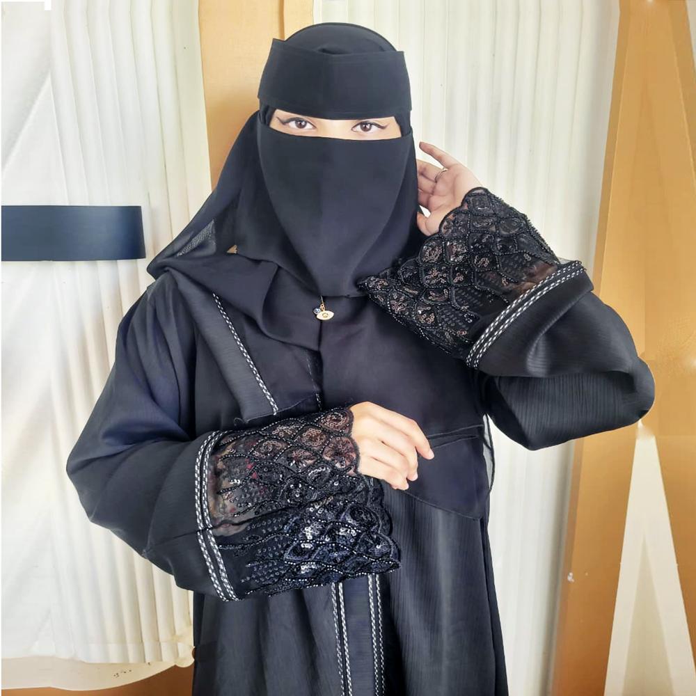 Elegant Black Abaya with Flowing Silhouette